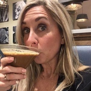 Meet your Posher, Becca